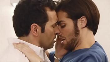 Mainstream Gay Kiss Videos Page 2 XVIDEOS