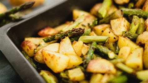 Come Preparare Un Pasto Sano E Semplice Con Patate E Asparagi