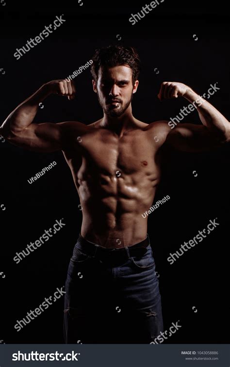 Amateur Bodybuilder Showing His Sporty Formspump Stock Photo Shutterstock