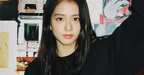 BLACKPINK S Jisoo Shows Off Her Gorgeous Gaze In Latest Instagram