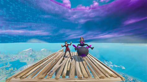 ON TENTE DE FAIRE UNE SKYBASE SUR FORTNITE ET ON REUSSI LE TOP 1 AVEC