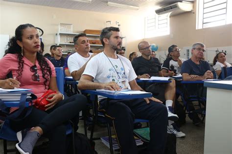 Professores da rede estadual participam de formação sobre Novo Ensino