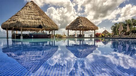 Top 25 Belize Luxury Resorts|Belize 5 Star Resorts