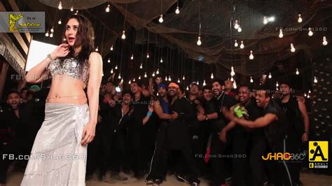 Naked Kareena Kapoor Khan In Brothers