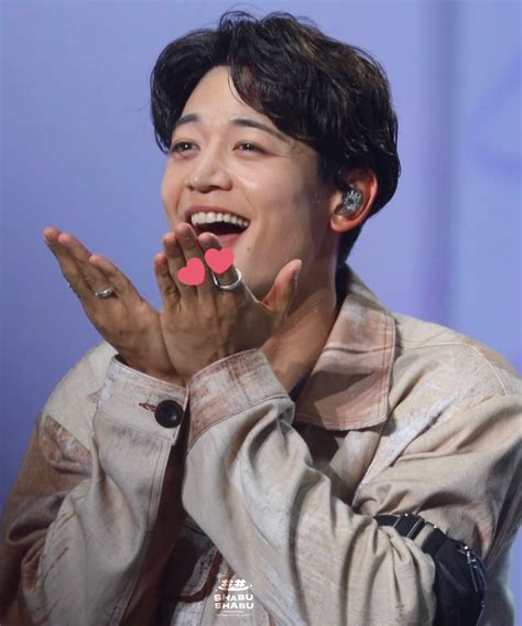 On Twitter Minho Started Wearing Jonghyuns Ring Again During Lucky