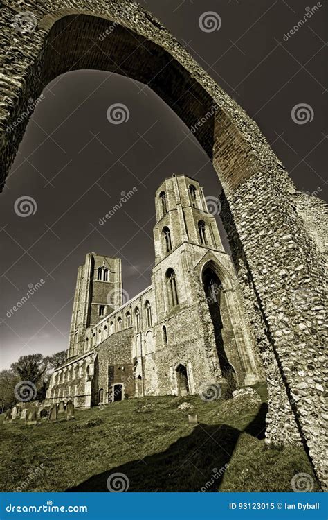 Ancient Monument Historic Wymondham Abbey Via The Church Arch R Stock