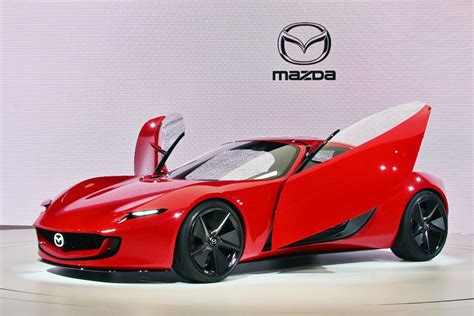 マツダが小型電動スポーツカーのショーモデル「アイコニックsp」を発表【ジャパンモビリティショー2023】 【ニュース】 Webcg