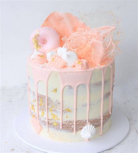 Pin By Nikmac16 On Cakes Creative Cakes Drip Cakes Cake