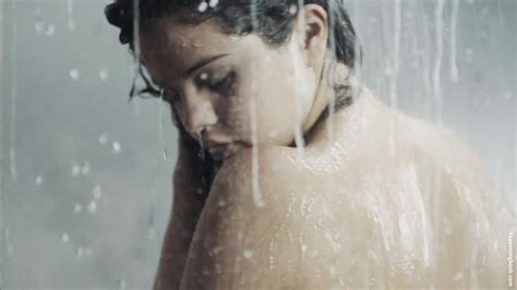 Selena Gomez S Naked Breasts Photos Sex Pics
