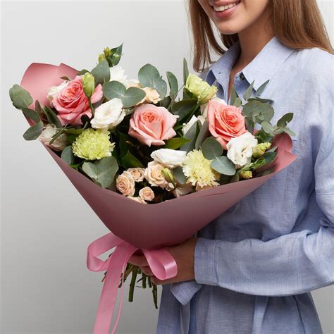 Купить авторские букеты с доставкой недорого в интернет-магазине в Москве