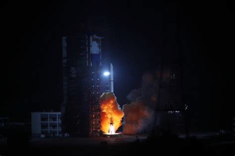 Photos La Chine Lance Un Nouveau Satellite De Télédétection — Chine