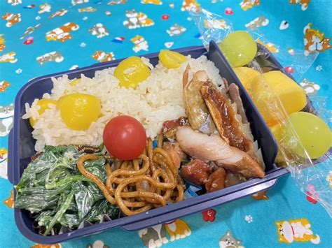 ゆき茶が投稿したフォト「お弁当🍙47 10月になりました🍁🌾 🎃栗ご飯 🎃鯵の」 2020 10 01 060544 Limia リミア