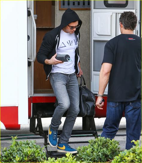 Zac Efron Spotted on 'Neighbors 2' Set with Dave Franco! | Photo 859206 ...