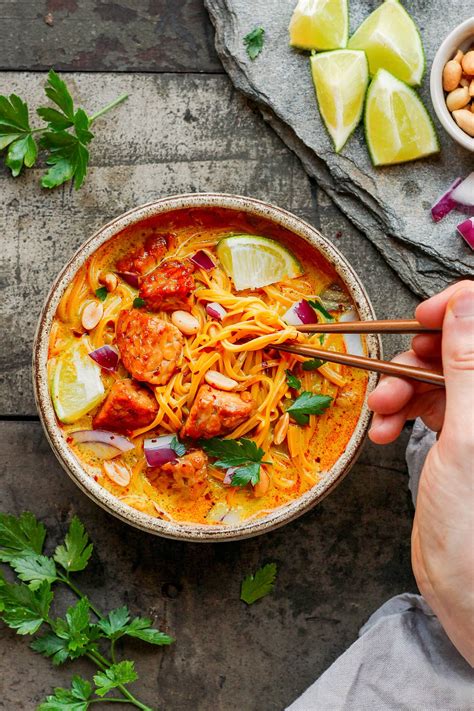 Tempeh Khao Soi Full Of Plants