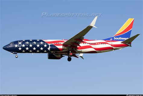 N500WR Southwest Airlines Boeing 737 8H4 WL Photo By Luke Ayers ID