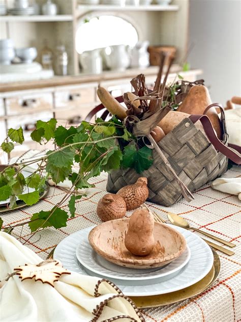 5 Beautiful Ways To Use Dried Gourds For Fall Decor Robyn S French Nest