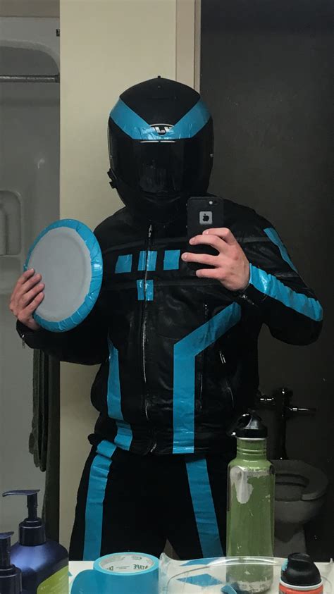 My low budget Tron costume for Halloween! : r/tron