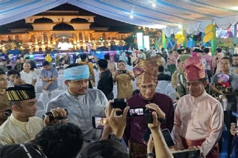 Ramai Turis Asing Kerja Remote Di Bali Sandiaga Tidak Ada Toleransi