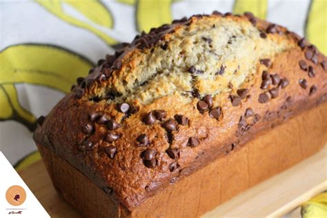 Cake gourmand à la banane noix de coco et pépites de chocolat