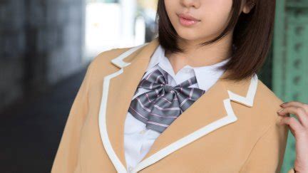 Suzu Harumiya Brunette Asian Short Hair Women Outdoors Looking At Viewer Women Graphis