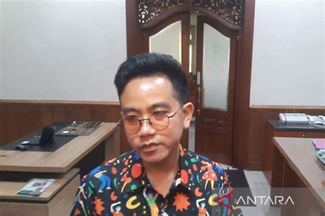 Minggu Ini Gibran Mulai Jadi Jurkam Ganjar