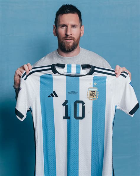 Lionel Messi's 2022 World Cup Jersey Set Sells for $7.8 Million