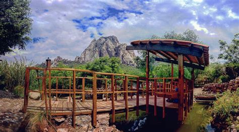 Ya conoces Peña de Bernal Descubre este Pueblo Mágico EstiloDF