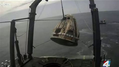 Spacex Capsule Splashes Down Off Jacksonville Coast Youtube