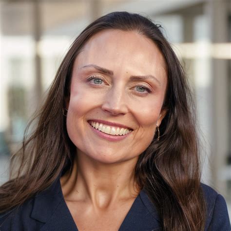 Sarah Stephens - Setting up for another live in my free FB... | Facebook