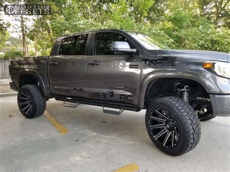 Toyota Tundra With X Fuel Contra And R Toyo Tires