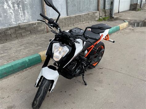 Купить б у KTM 250 Duke инжектор 6 передач в Нижнем Новгороде белый naked bike 2017 года по