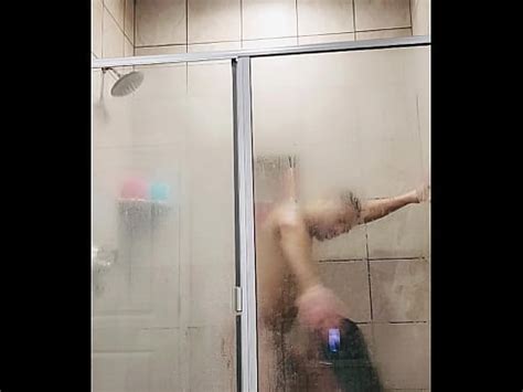 Latina Wants Some BBC In The Shower XNXX