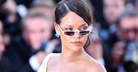 Rihanna Is Giving The Classic Lip Liner-Gloss Combo A Fall-Friendly ...