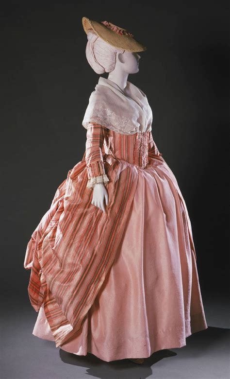 Woman s Dress Robe à la française with Attached Stomacher