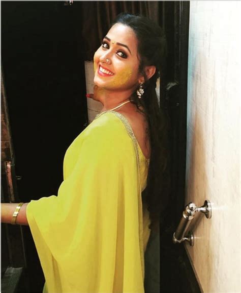 Kajal Raghwani Hot Wallpapers Picture Image Gallery HD Photos Pics Bhojpuri Gallery