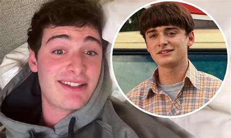 Stranger Things Star Noah Schnapp Comes Out As Gay In Tiktok Video Daily Mail Online