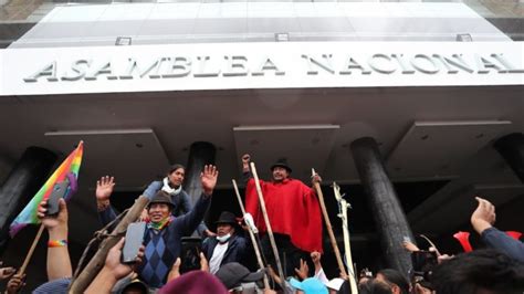 Indígenas Toman La Asamblea Nacional La República Ec