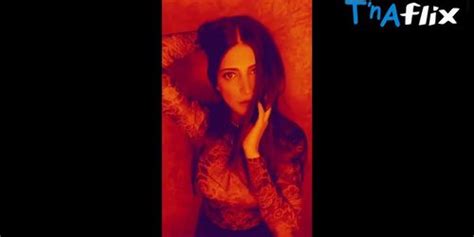 Shruti Haasan Breasts Scene In Shruti Haasan Hot Sexy Bold January June Tnaflix