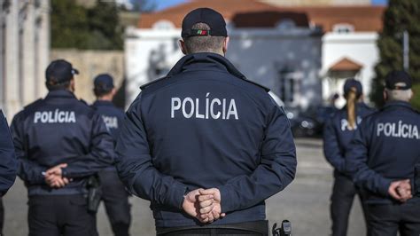 Polícia Espanhola Nas Ruas De Braga Ajuda A Fazer A Ponte Entre Psp E