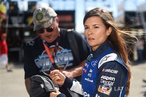 Danica Patrick to run 2018 Daytona 500 and Indy 500 before retiring