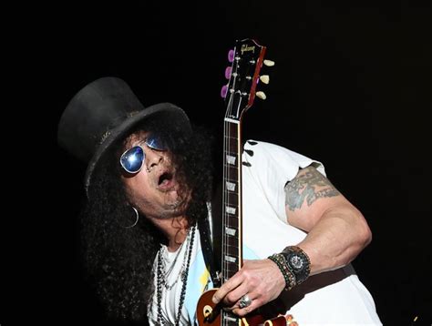 Slash Hints At New Guns N Roses Music