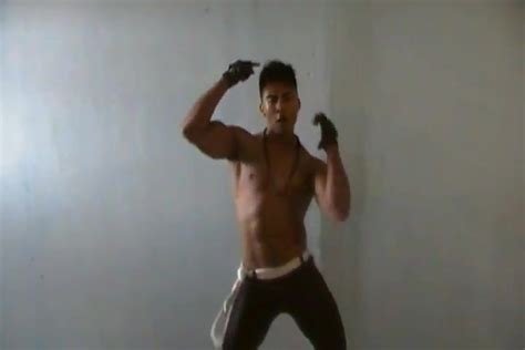 HOT MUSCLE DANCER ThisVid