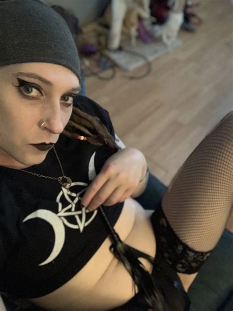 Trans Goth Girl AmberAddamsTG In Lingerie 7 Pics XHamster