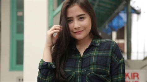 Cinta Monyetnya Dengan Kiki Eks Cjr Jadi Viral Prilly Latuconsina