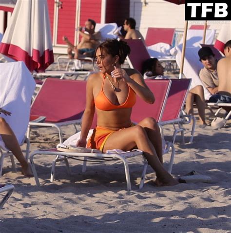 Stassi Karanikolaou Shows Off Her Curves In A Bikini On The Beach In Miami Photos