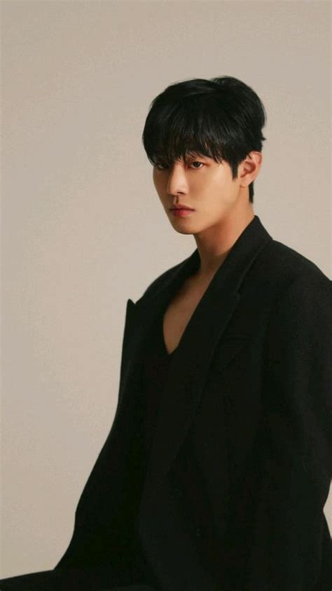 Ahn Hyo Seop March 2022 Gambar Gambar Pacar Aktor