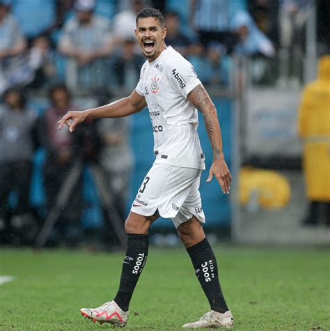 Lucas Veríssimo fica no Corinthians Lance