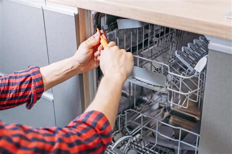 The 10 Best Appliance Repairers Near Me (with Free Quotes)