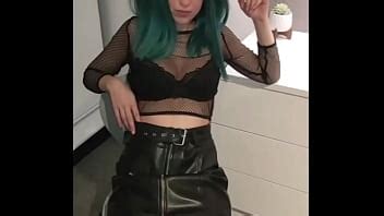 Lesbian Step Daughter Tries Dick For The First Time XVIDEOS