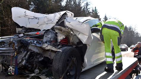 St Leon Rot Unfall Auf A Zwischen Walldorfer Kreuz Und Autobahnkreuz